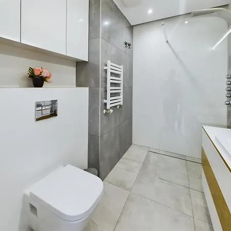 Przytulny Z Parkingiem Pogorze By Renters 아파트